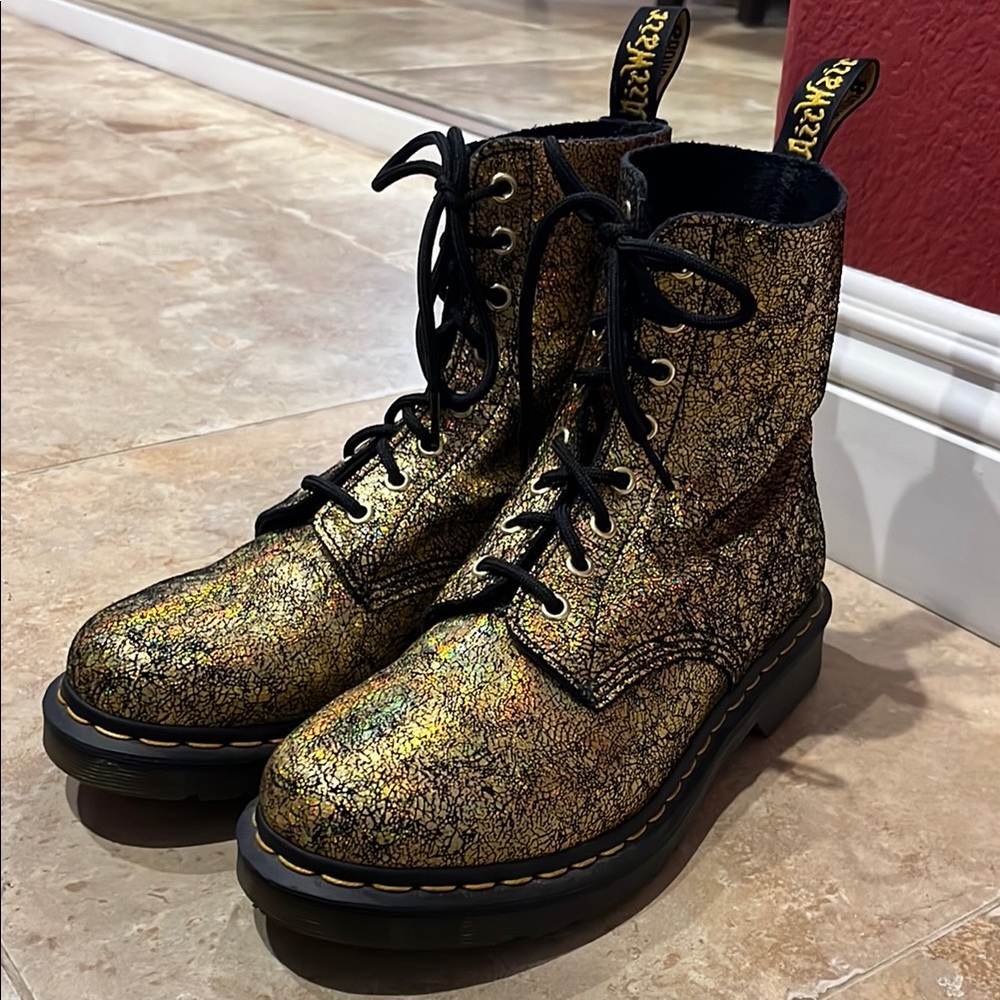 Dr. Martens Gold Crackle 1460 Pascal